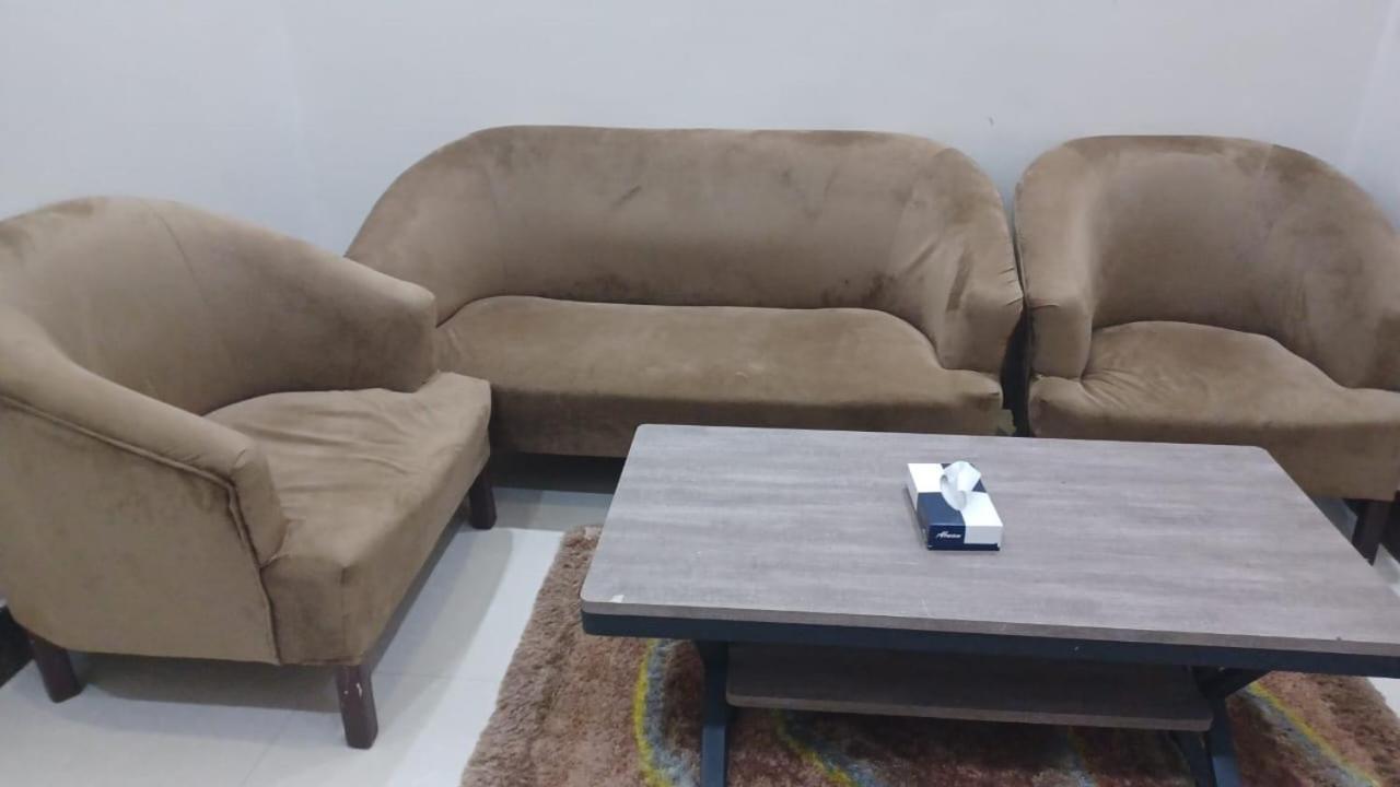 Quiet Rooms 7 Riyadh Bagian luar foto